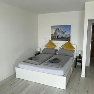 https://helles-modernes-apartment-a-neuss-grenzt-an-dusseldorf.dusseldorf-hotel.net